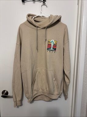 Gildan Beige Pullover Hoodie  with Yellowstone Graphic